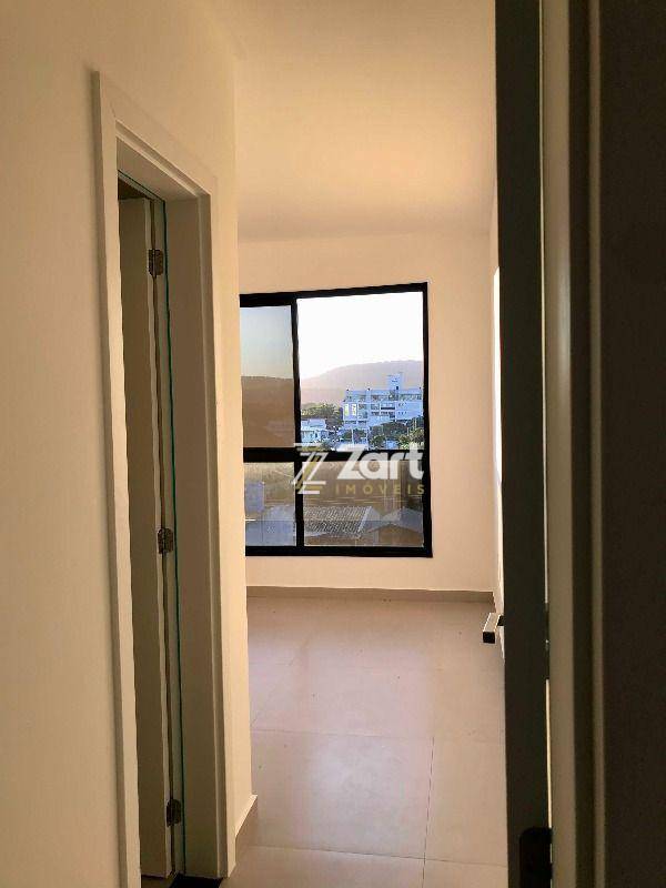 Apartamento à venda com 3 quartos, 146m² - Foto 20