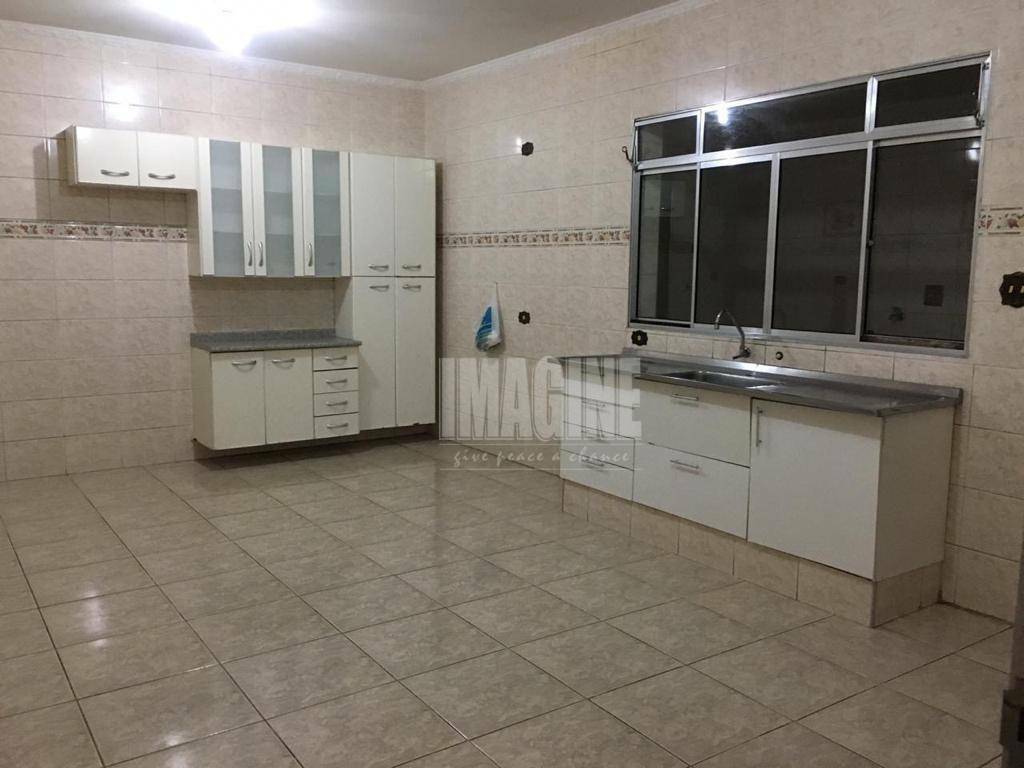 Sobrado à venda com 3 quartos, 232m² - Foto 3