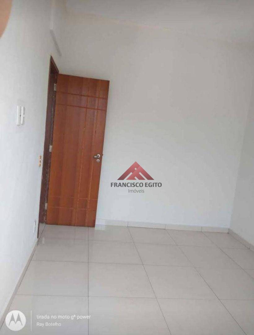 Apartamento à venda com 2 quartos, 60m² - Foto 5