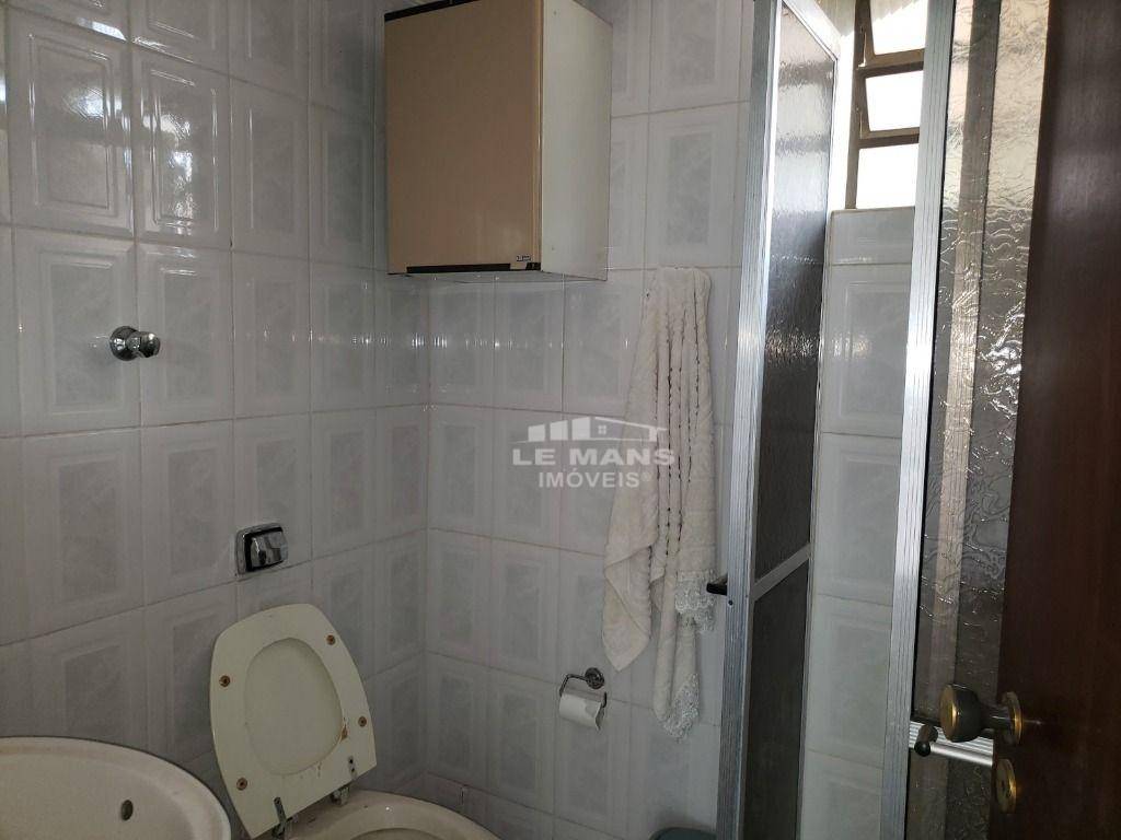 Casa à venda com 4 quartos, 244m² - Foto 33