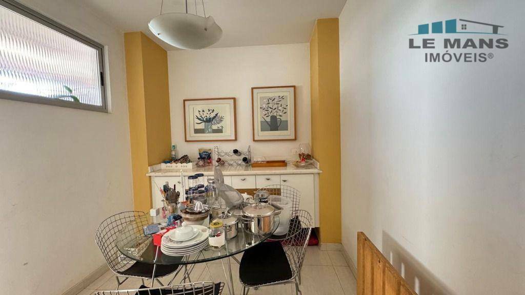 Apartamento à venda com 3 quartos, 150m² - Foto 7