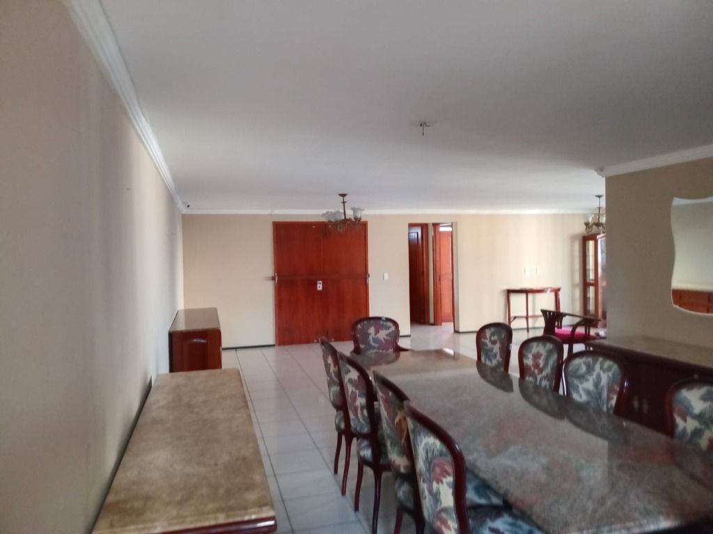 Apartamento à venda com 3 quartos, 305m² - Foto 8