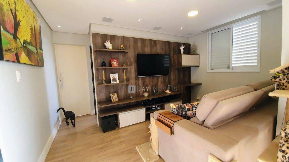 Apartamento à venda com 2 quartos, 67m² - Foto 2