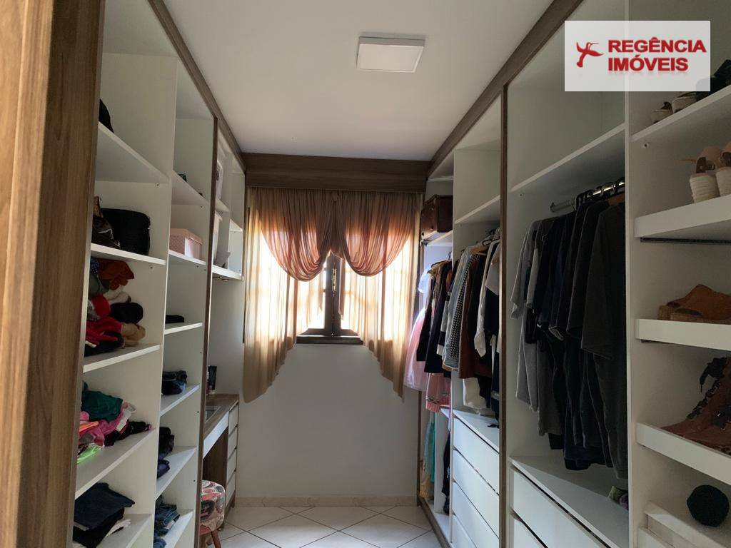 Casa à venda com 4 quartos, 400m² - Foto 13