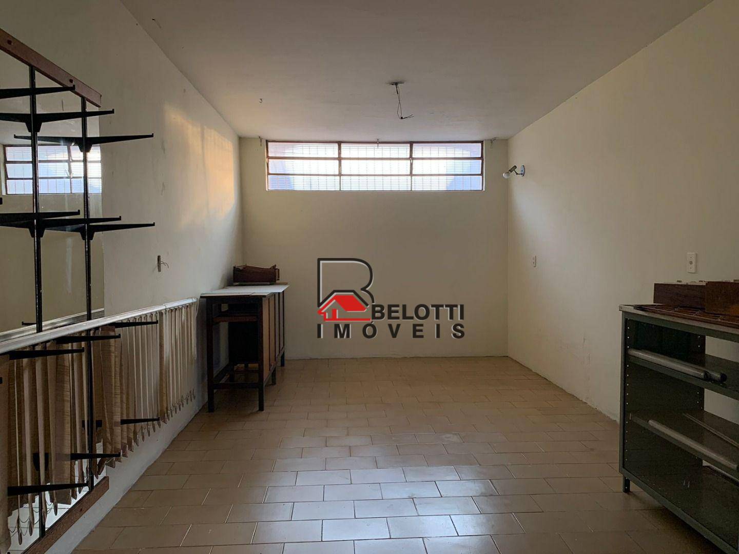 Casa à venda com 4 quartos, 170m² - Foto 14