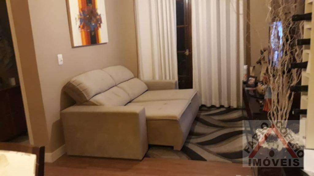 Apartamento à venda com 2 quartos, 60m² - Foto 1