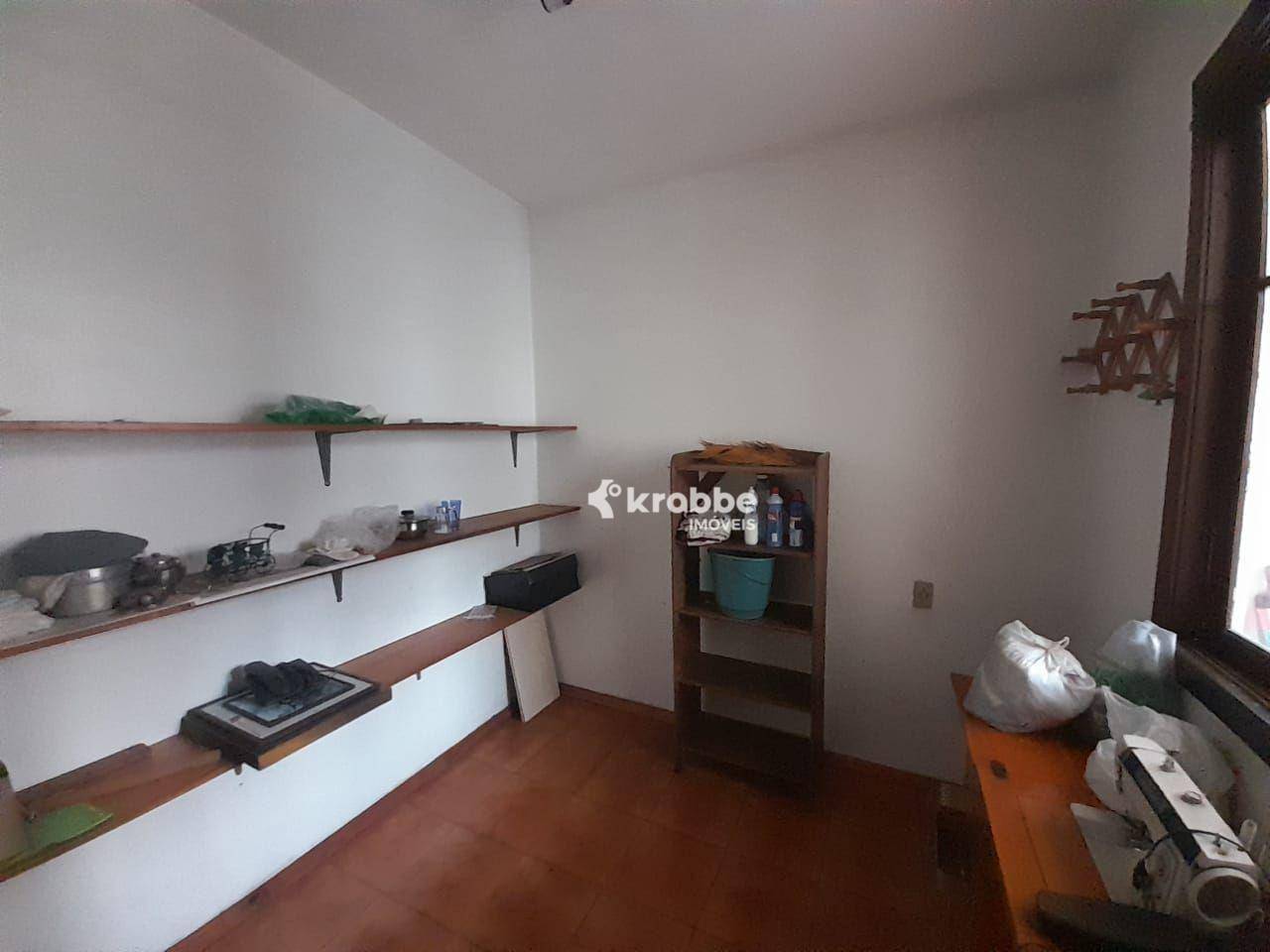 Casa para alugar com 3 quartos, 9515m² - Foto 10