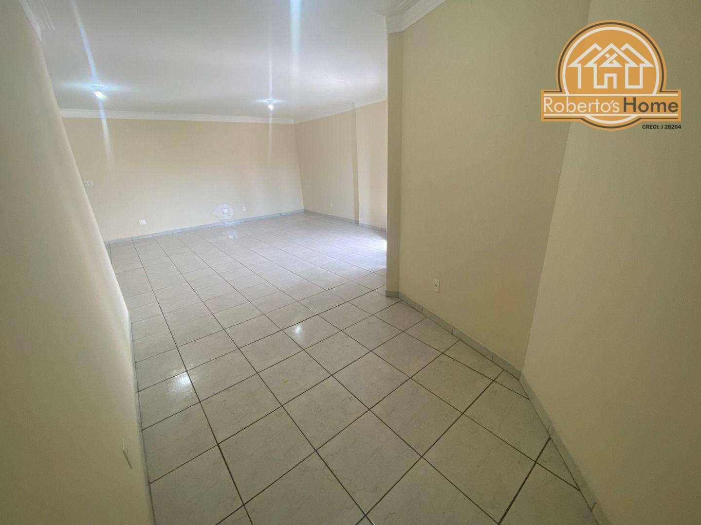 Apartamento à venda com 3 quartos, 142m² - Foto 3