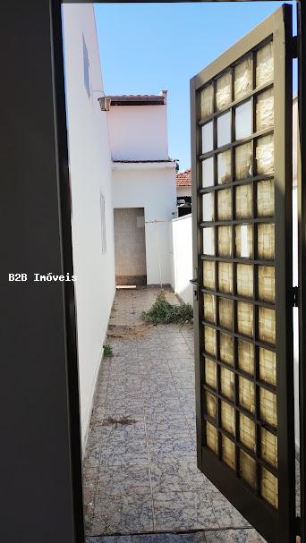 Casa à venda com 3 quartos, 190m² - Foto 17