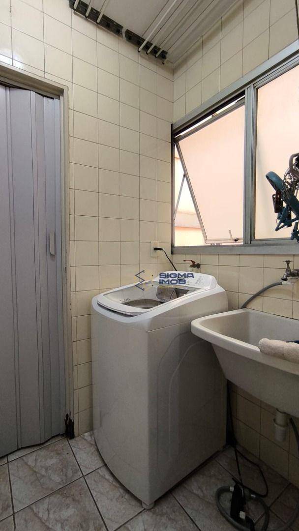 Apartamento à venda com 1 quarto, 45m² - Foto 15