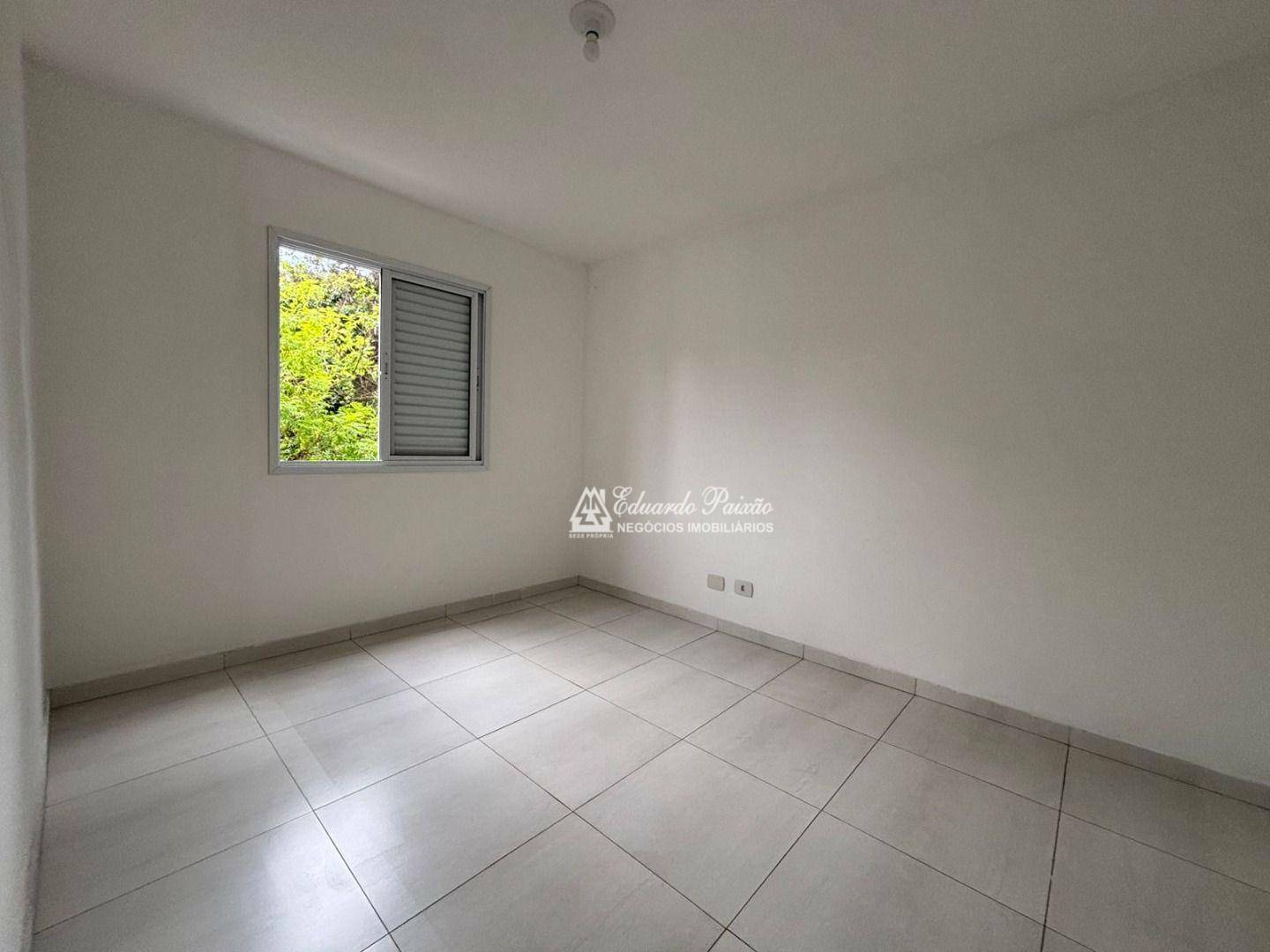Apartamento para alugar com 2 quartos, 62m² - Foto 5