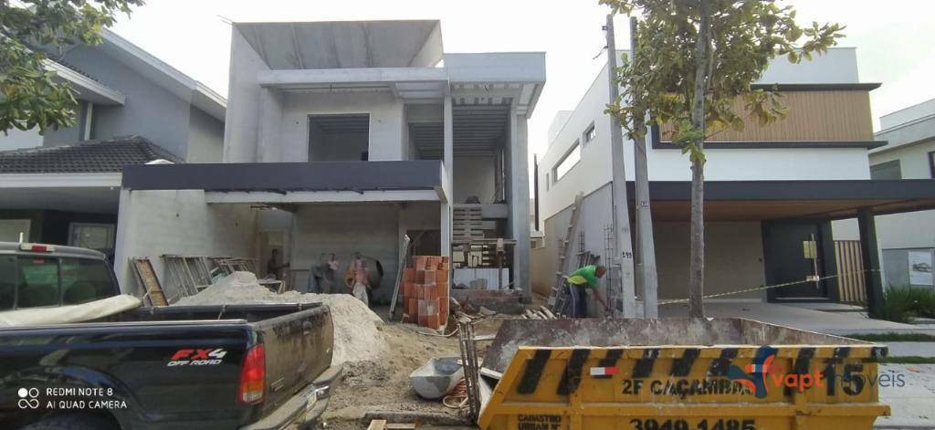 Sobrado à venda com 4 quartos, 250m² - Foto 1