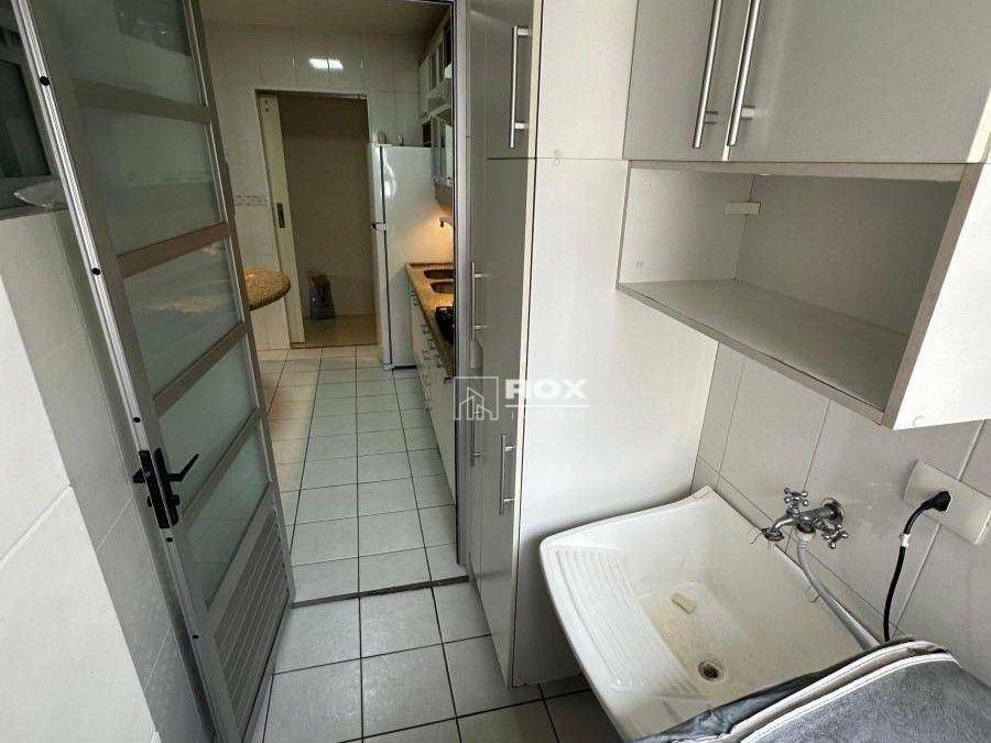 Apartamento à venda com 3 quartos, 75m² - Foto 5