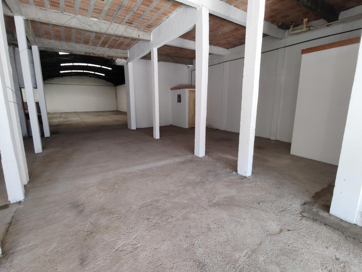 Depósito-Galpão-Armazém para alugar, 300m² - Foto 6