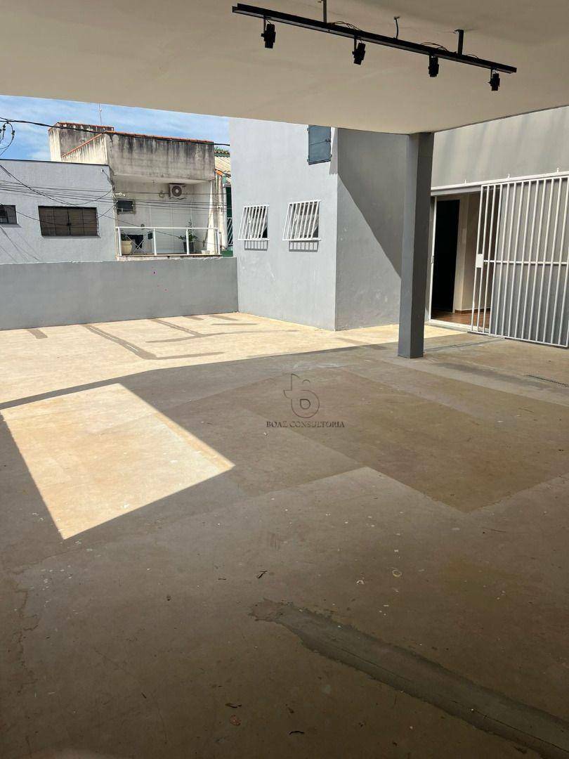 Casa à venda e aluguel com 3 quartos, 200m² - Foto 6