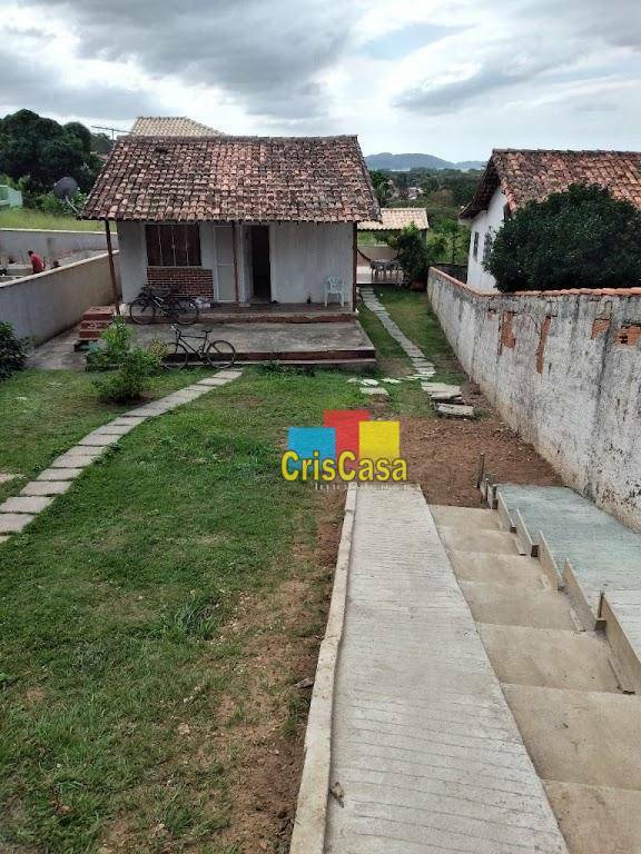 Casa de Condomínio à venda com 4 quartos, 150m² - Foto 2