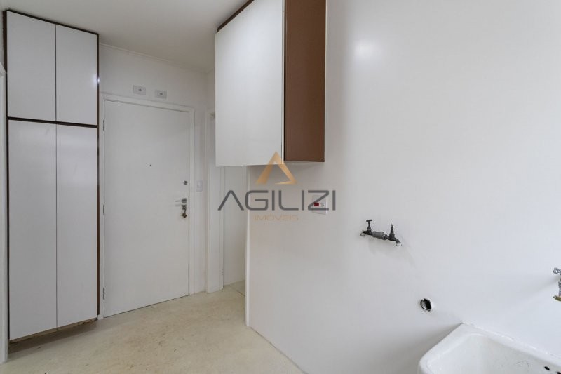 Apartamento à venda com 3 quartos, 128m² - Foto 14