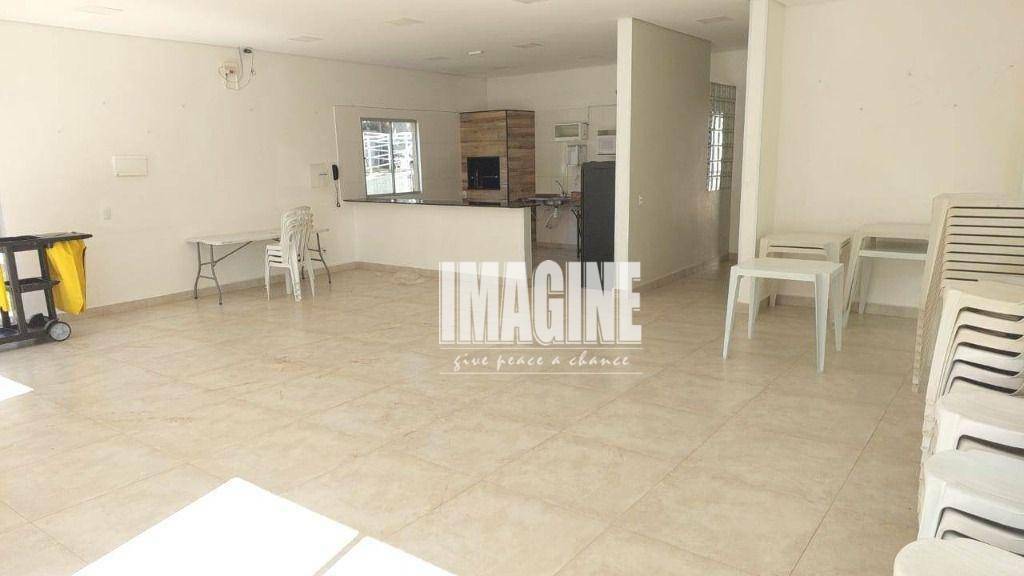 Apartamento à venda com 2 quartos, 42m² - Foto 24