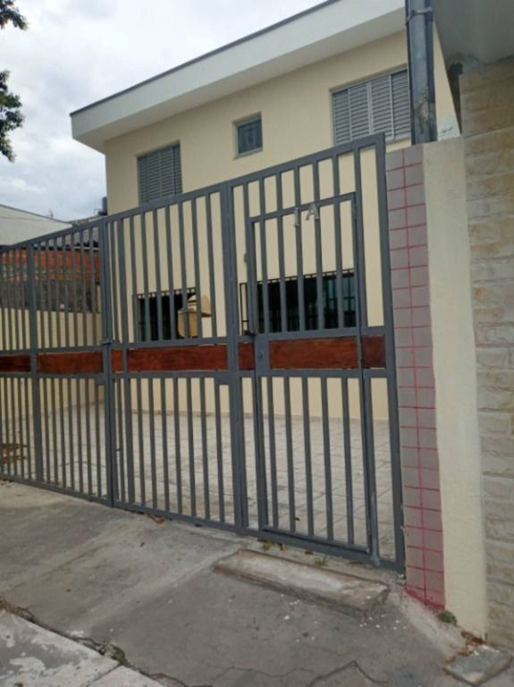 Sobrado à venda com 2 quartos, 70m² - Foto 2