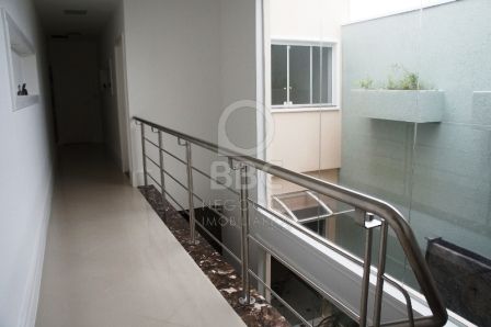 Sobrado à venda com 3 quartos, 239m² - Foto 9