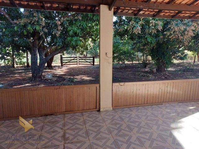 Chácara à venda com 2 quartos, 120m² - Foto 2