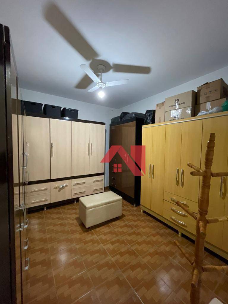 Casa à venda com 3 quartos, 197m² - Foto 7