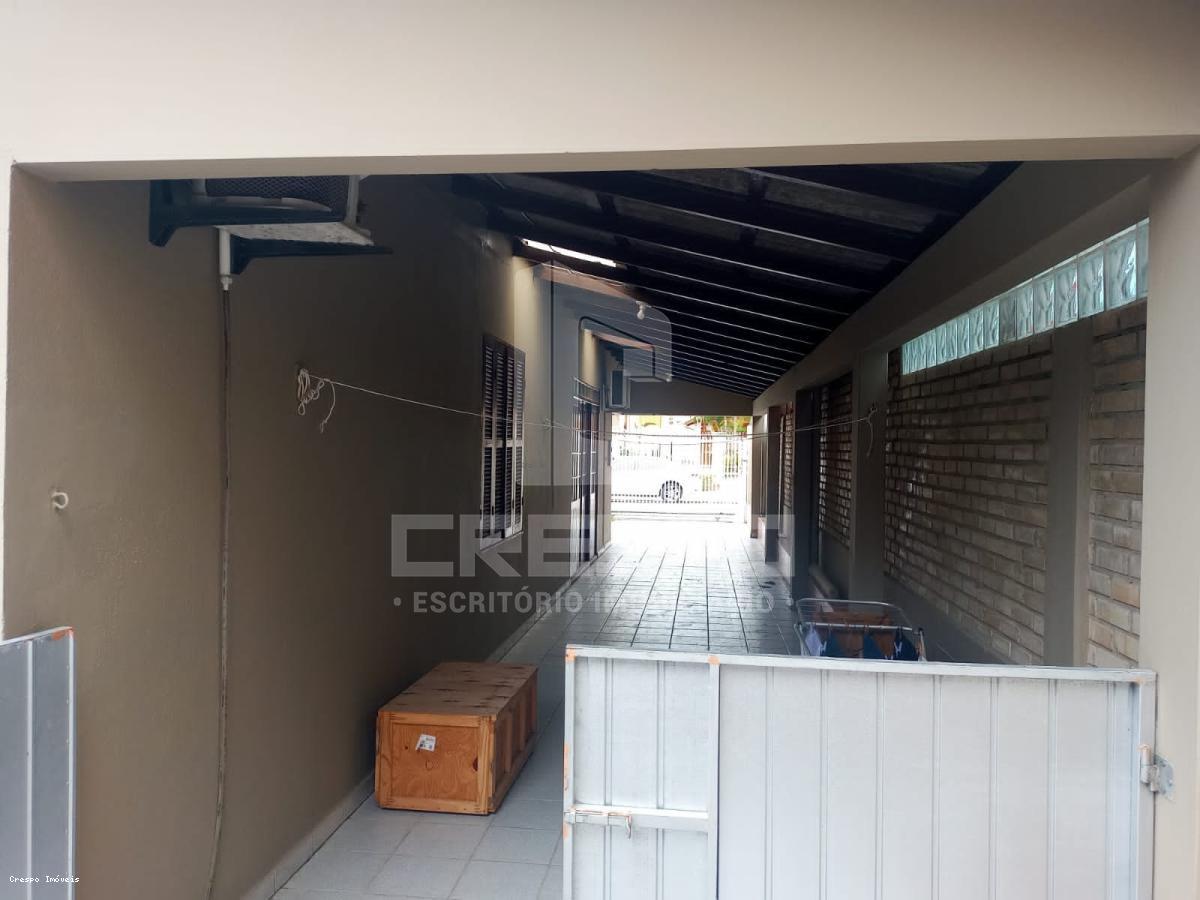 Casa à venda com 4 quartos, 204m² - Foto 12