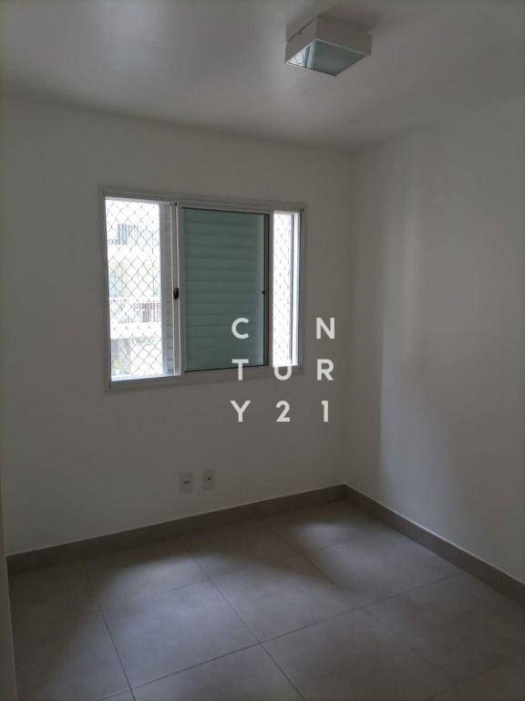 Apartamento para alugar com 3 quartos, 77m² - Foto 14