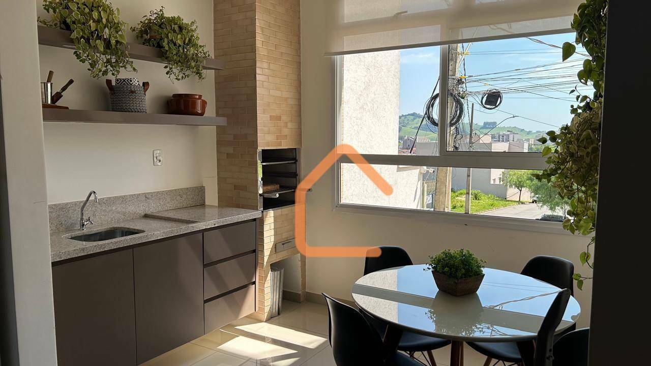 Apartamento à venda com 2 quartos, 78m² - Foto 2