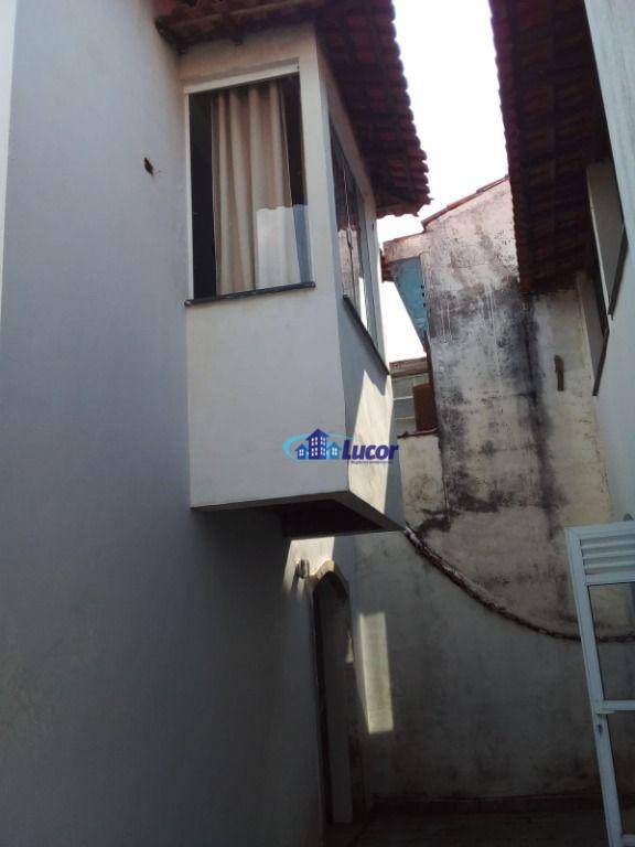 Sobrado à venda com 4 quartos, 250m² - Foto 24