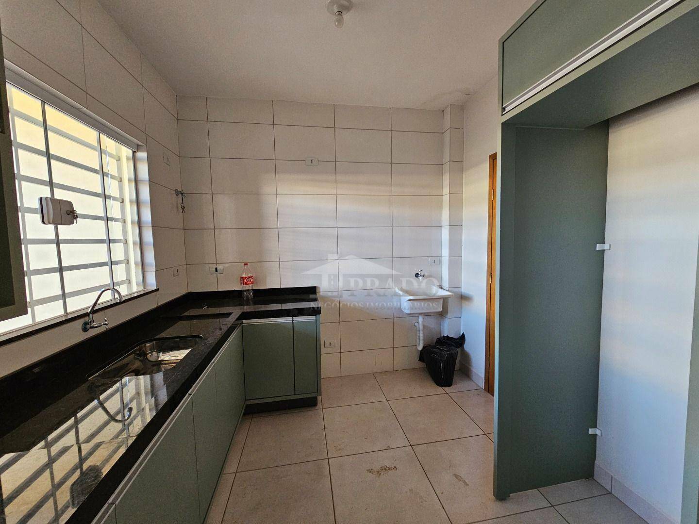 Casa à venda com 2 quartos, 63m² - Foto 8