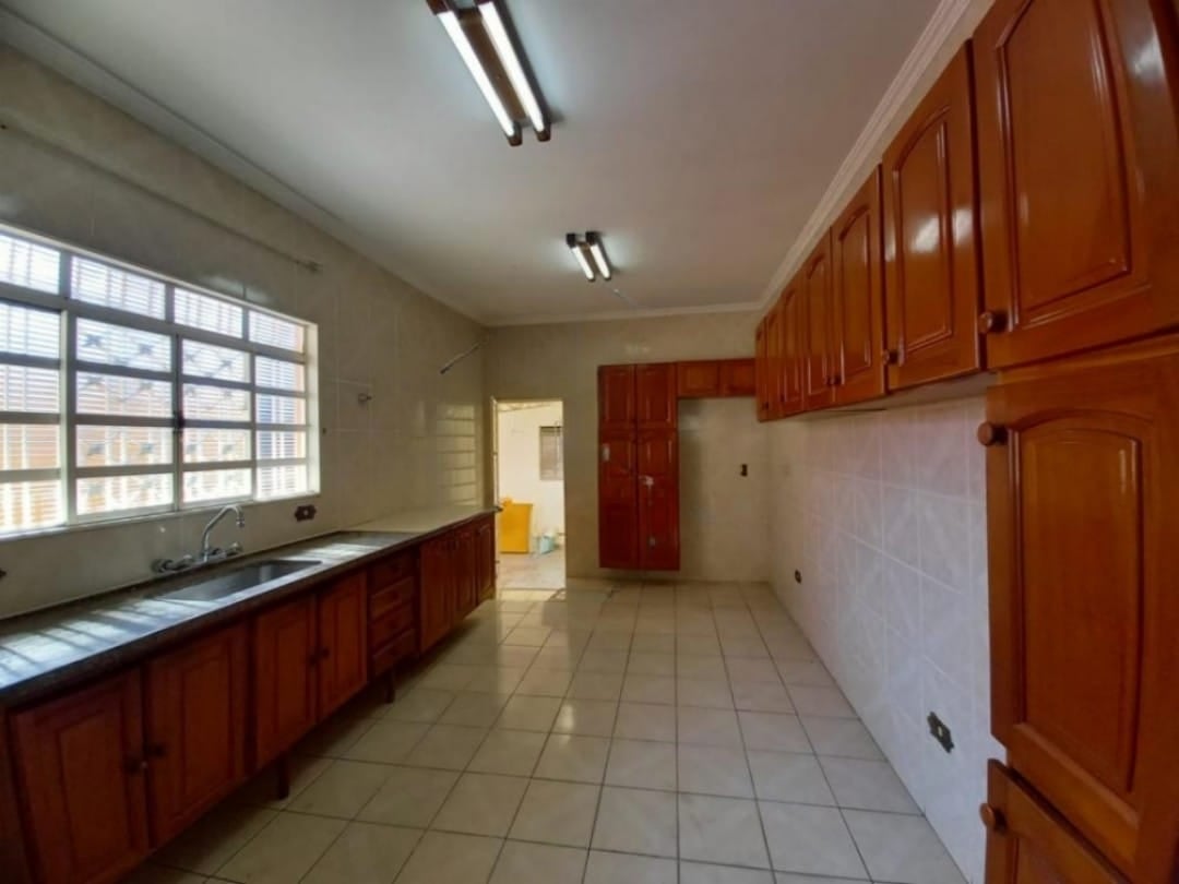 Casa à venda com 2 quartos, 189m² - Foto 8