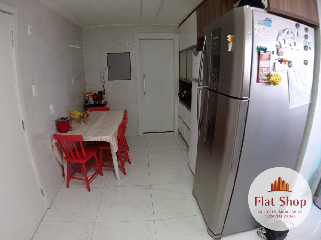 Apartamento à venda com 3 quartos, 151m² - Foto 32