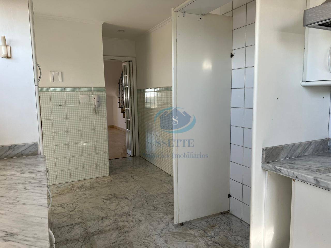 Apartamento à venda e aluguel com 4 quartos, 252m² - Foto 10