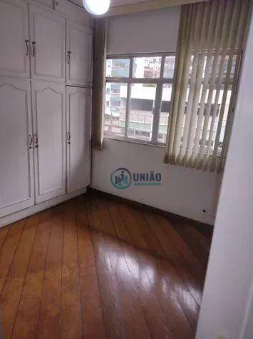 Apartamento à venda com 3 quartos, 110m² - Foto 9