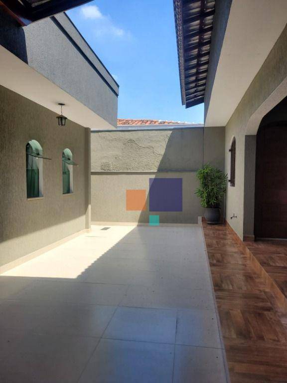 Casa à venda com 3 quartos, 282m² - Foto 9