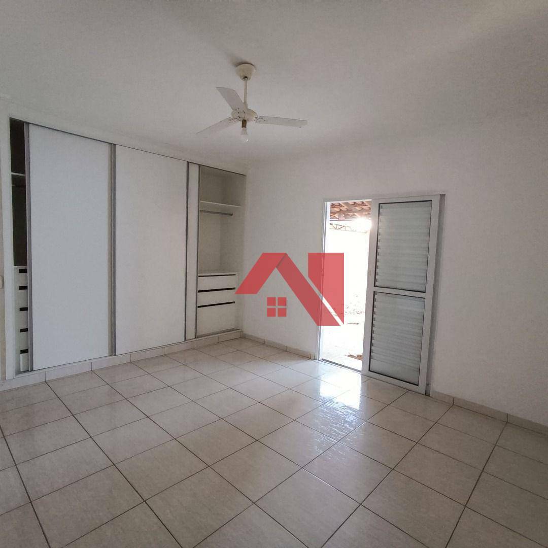 Casa à venda com 4 quartos, 180m² - Foto 12