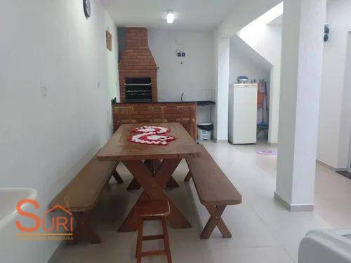 Casa à venda com 2 quartos, 170m² - Foto 2