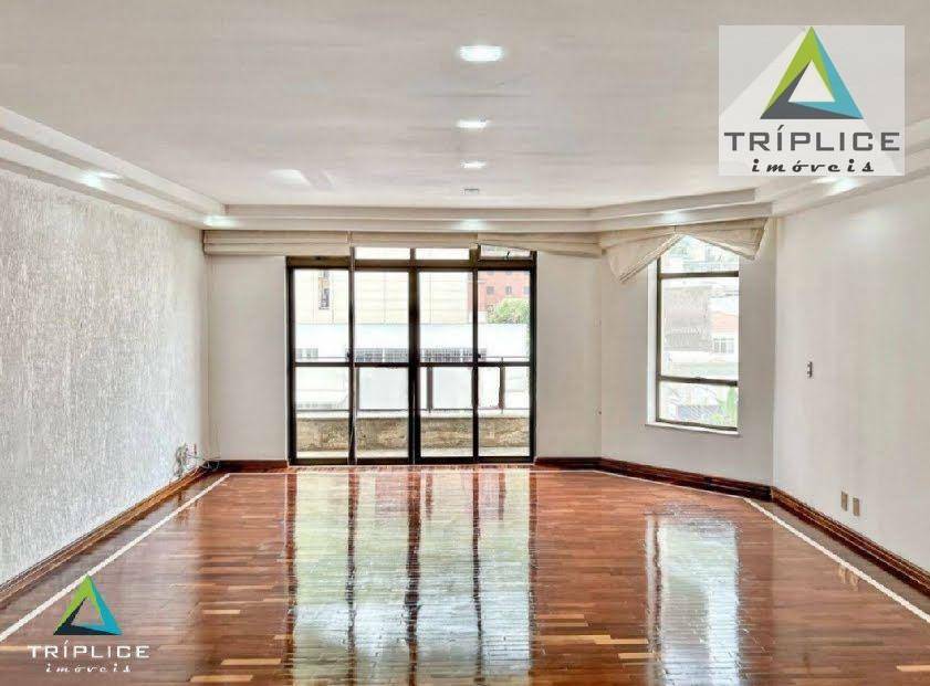 Apartamento à venda com 4 quartos, 235m² - Foto 4