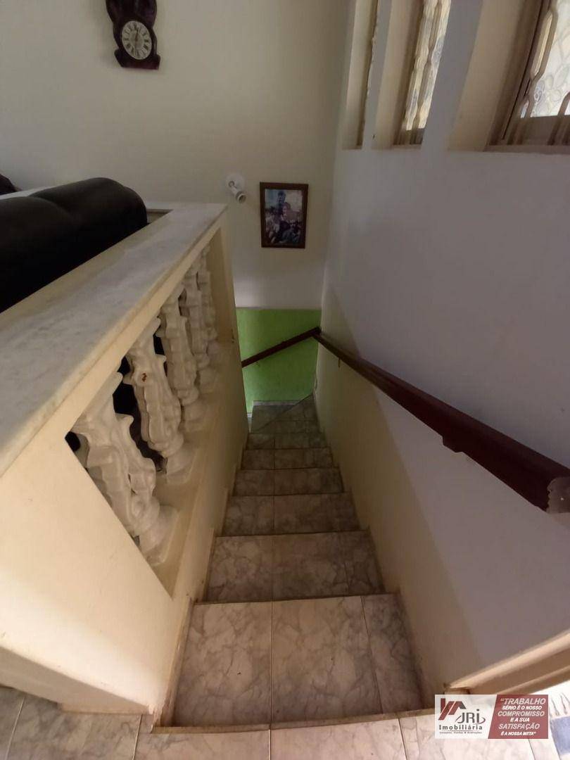 Casa à venda com 3 quartos, 300M2 - Foto 14