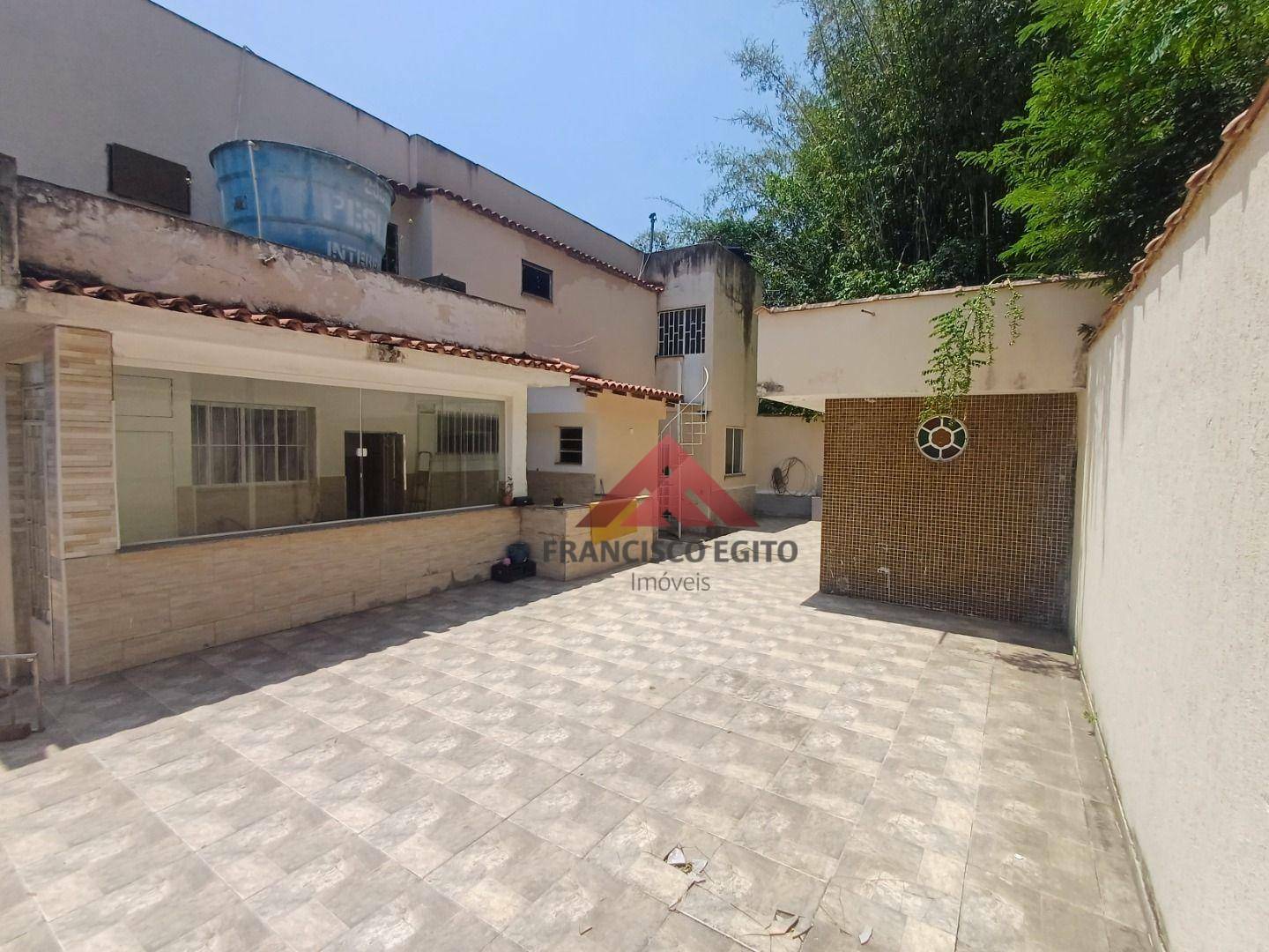 Casa à venda com 4 quartos, 108m² - Foto 19