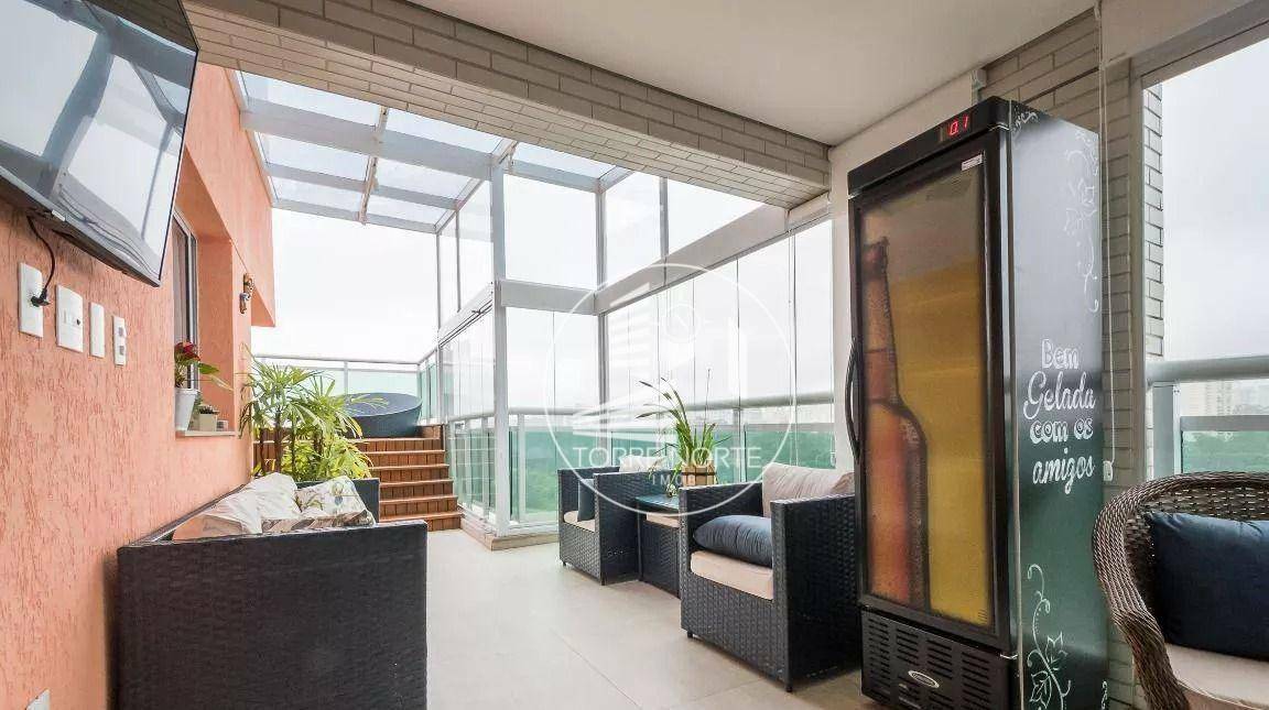 Apartamento à venda com 4 quartos, 243m² - Foto 11