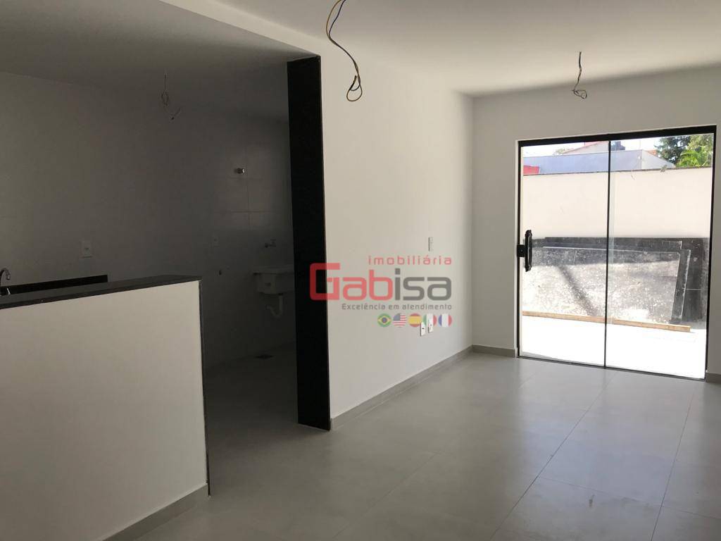 Casa à venda com 2 quartos, 80m² - Foto 2