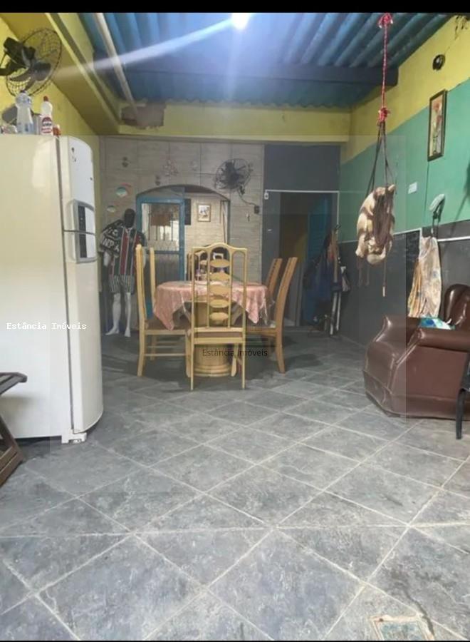 Casa à venda com 4 quartos, 250m² - Foto 16