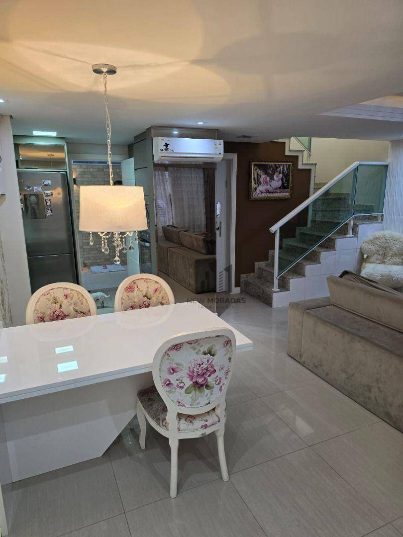 Sobrado, 3 quartos, 122 m² - Foto 1