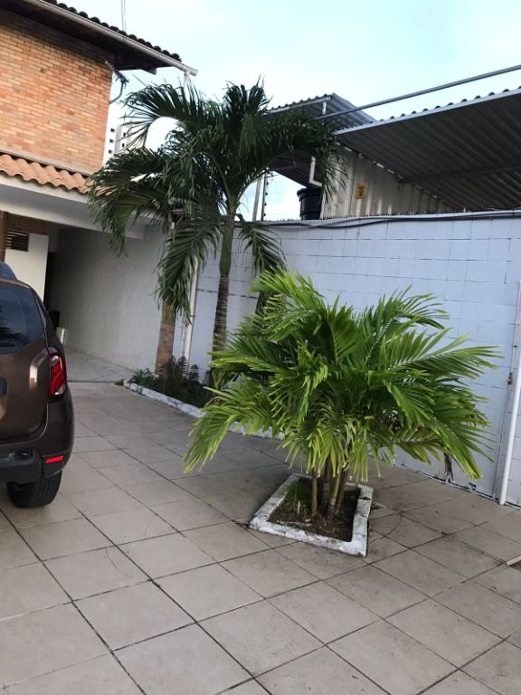 Casa de Condomínio à venda com 4 quartos, 240m² - Foto 12