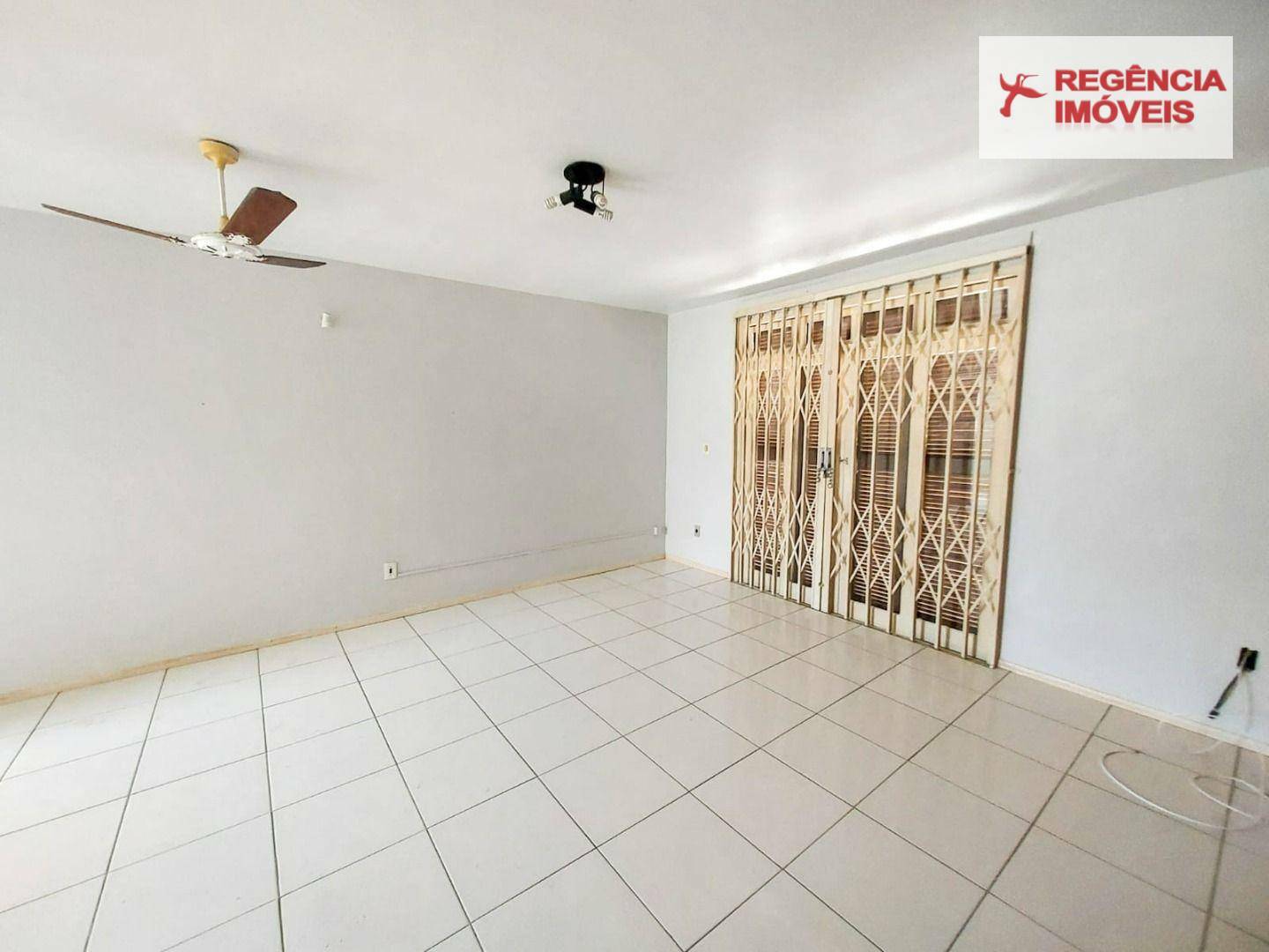 Casa à venda com 3 quartos, 152m² - Foto 10