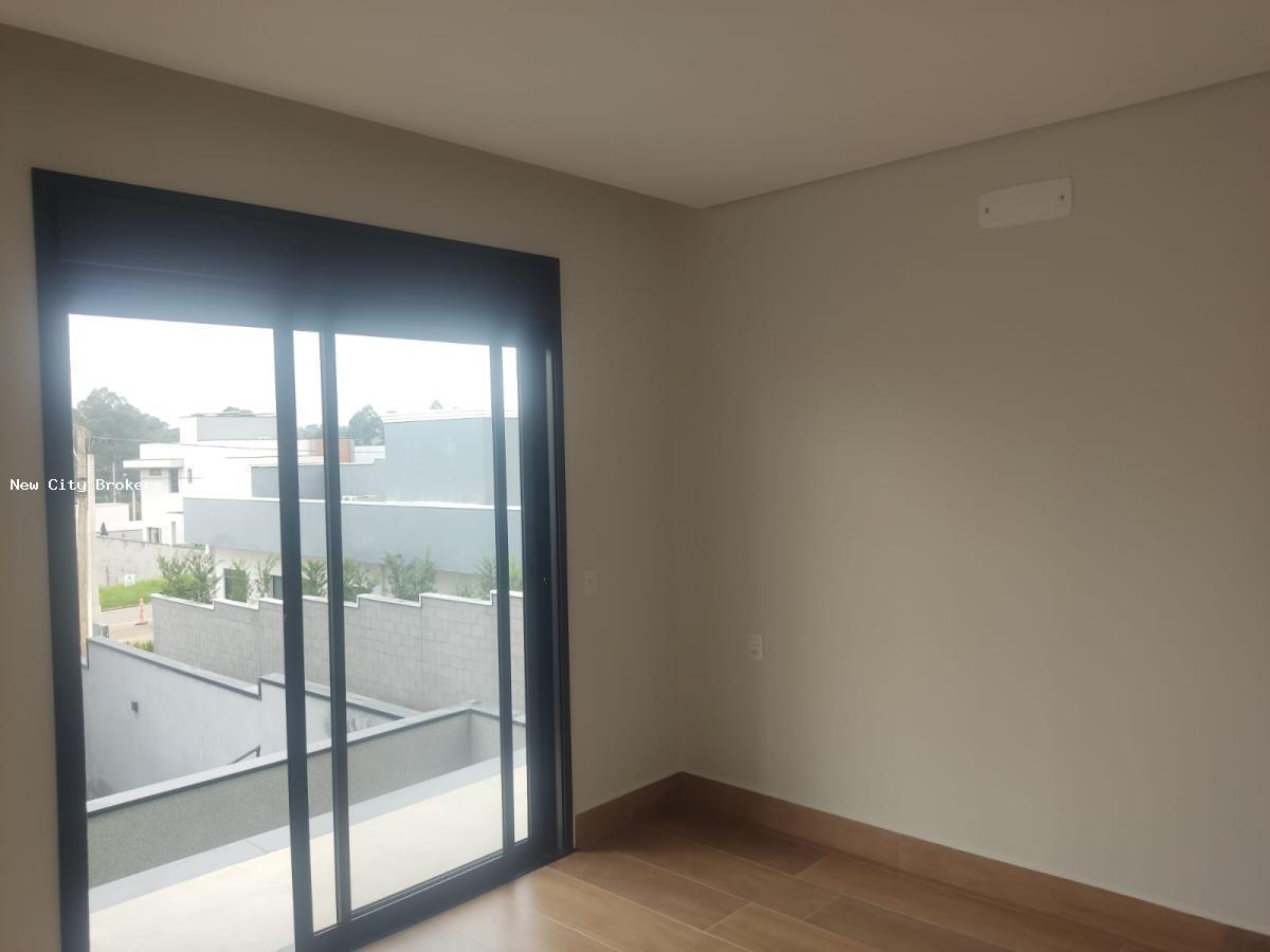 Sobrado à venda com 3 quartos, 300m² - Foto 37