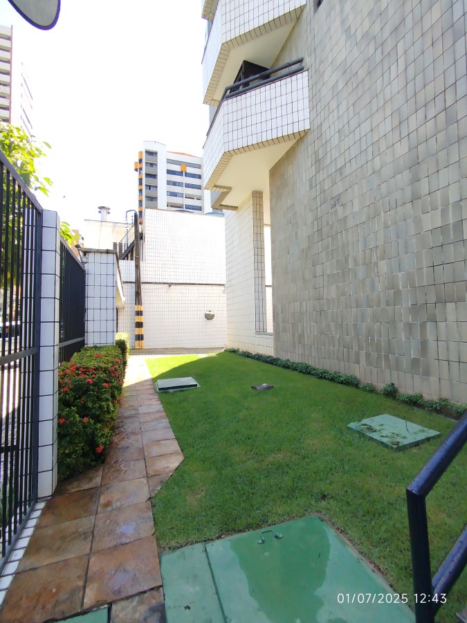 Apartamento para alugar com 3 quartos, 197m² - Foto 4