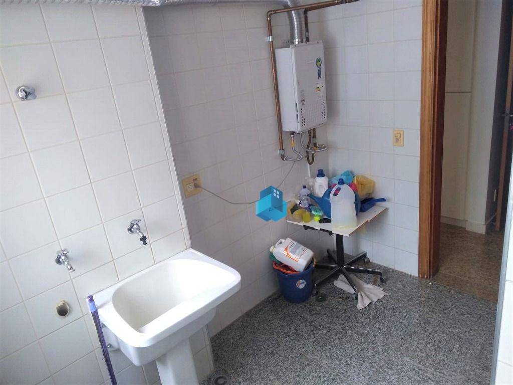 Apartamento à venda com 4 quartos, 245m² - Foto 16